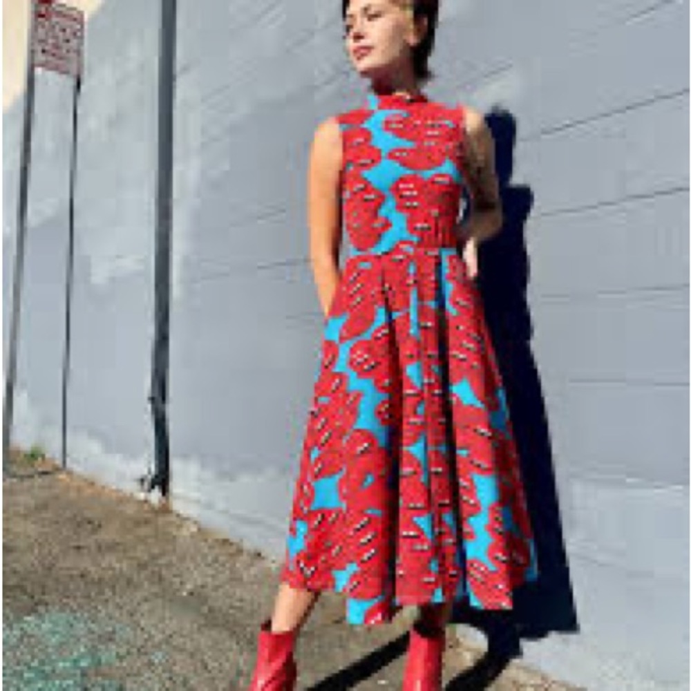 Nooworks Dahlia Dress in Mouths print M